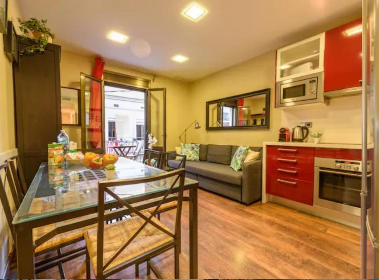 Ramblasrentals Cozy Renovated 2Br With Balcony Lift 20M Rambla - Parking - Wifi Barcelona Exterior foto
