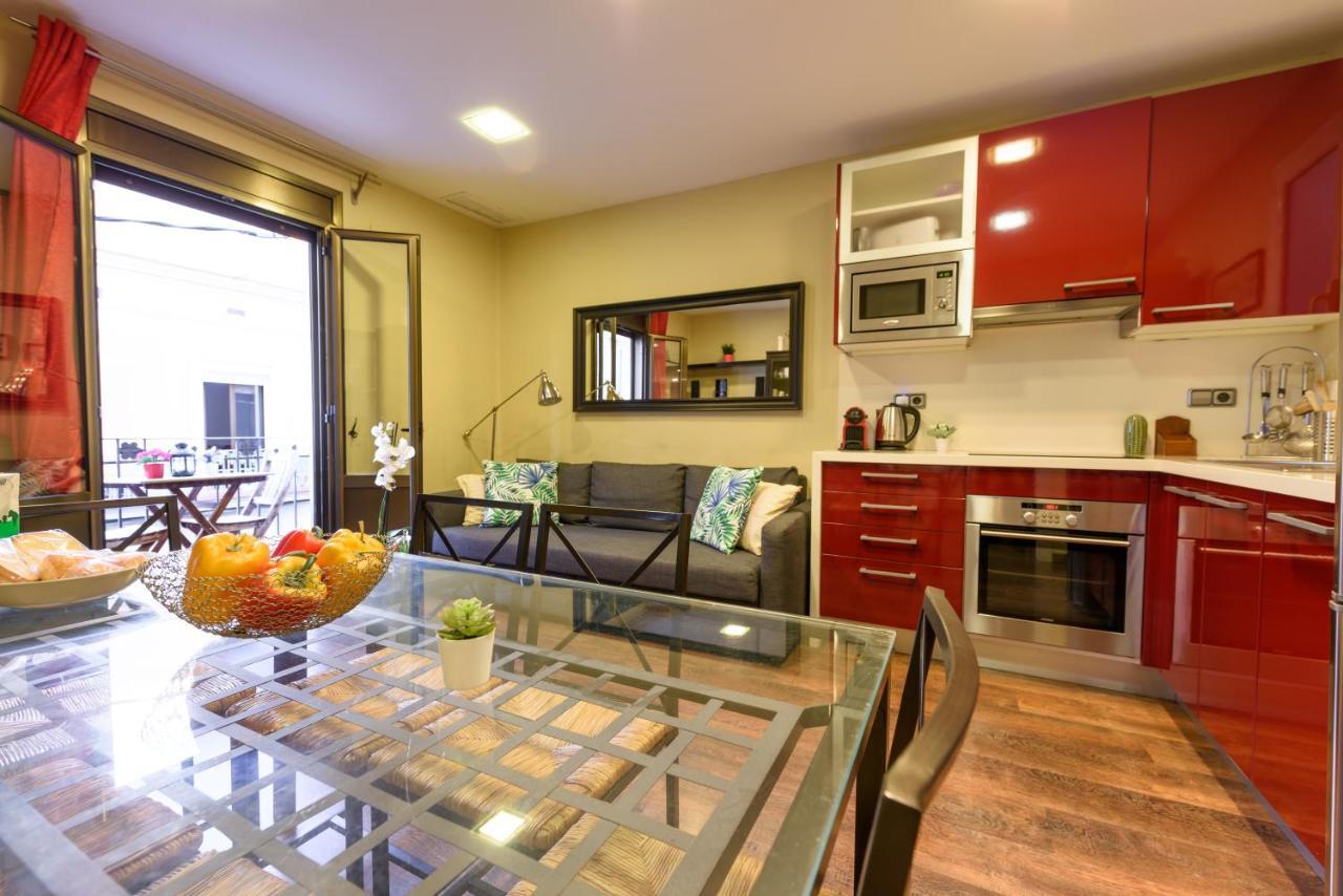 Ramblasrentals Cozy Renovated 2Br With Balcony Lift 20M Rambla - Parking - Wifi Barcelona Exterior foto